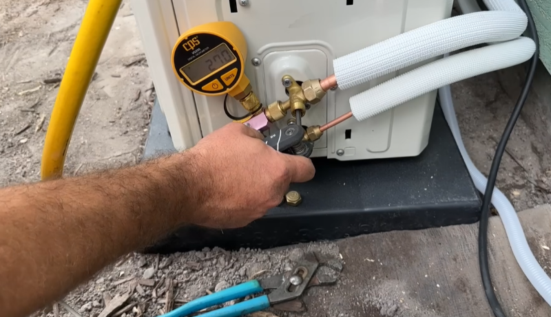 AC Clicking But Not Turning On